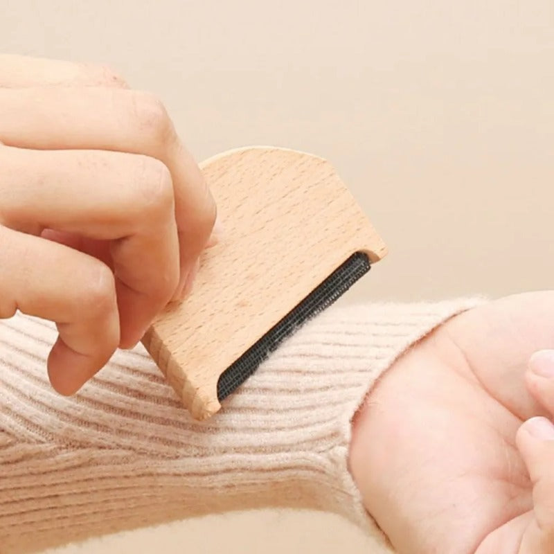 Manual Wooden Sweater Lint Remover