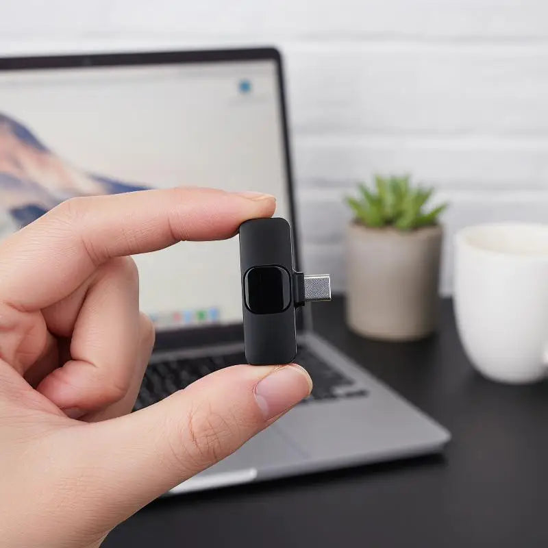 Wireless Mini Lavalier Phone Mic — image 1
